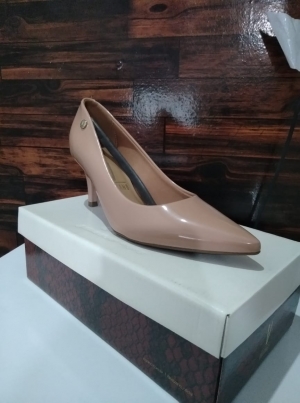Scarpin Vizzano Verniz Premium 658
